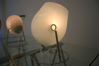 bubblicious-table-lamp-by-chris-kabel